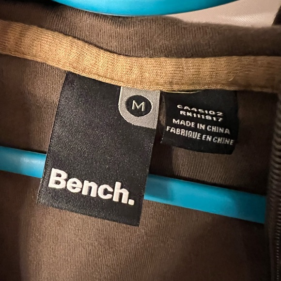Bench hoodie. Men’s brown size M. VG used cond. Bench on hood visible when up - Picture 5 of 6